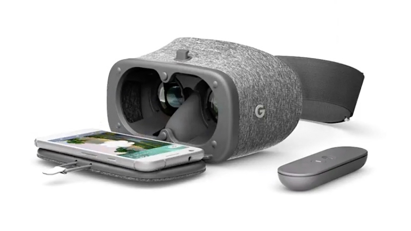 Illustration for article titled Google's Daydream View Is a Super Soft, Super Light VR Headset